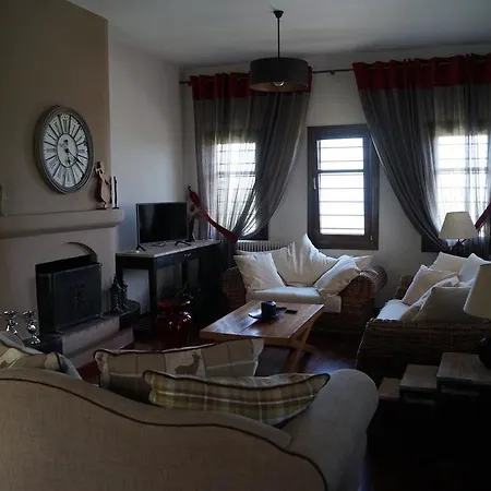 Luxury Fakis Apartamento *