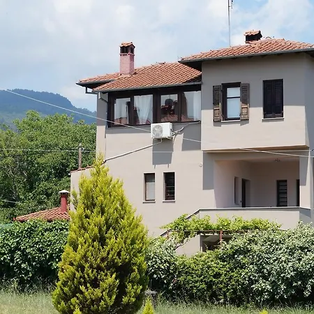 Luxury Fakis Apartamento
